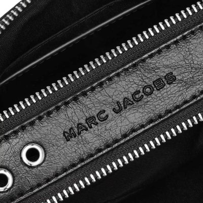 THE GROMMET CHARM SNAPSHOT